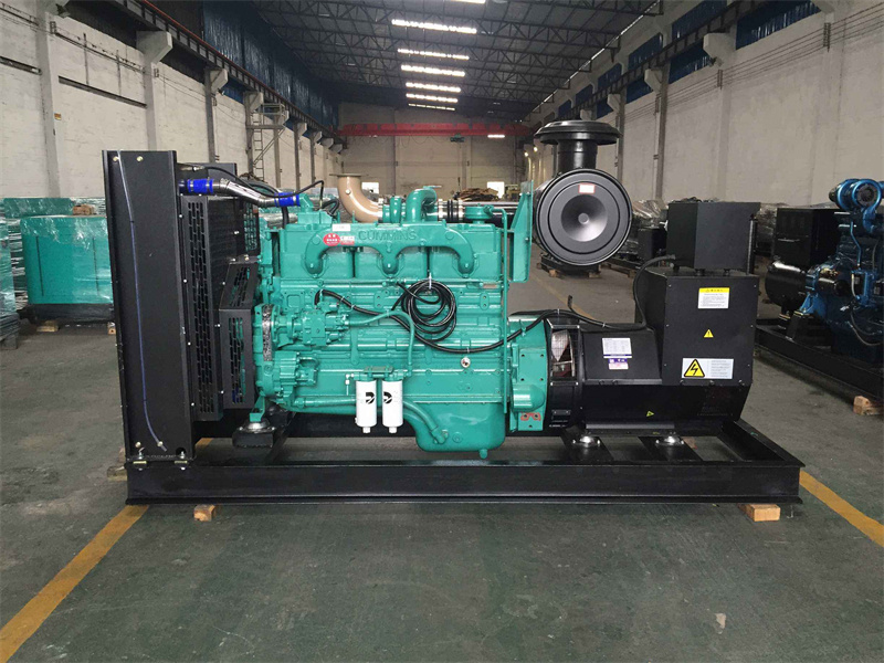 潍坊如何判断一个电压表是否具有自动量程切换功能？