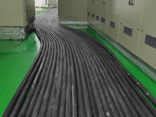 潍坊如何根据理论计算公式计算温度对特定电压测量结果的影响？